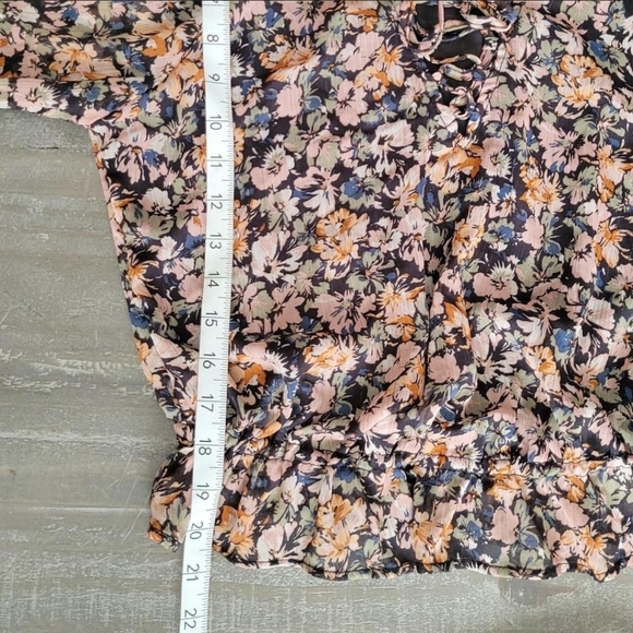 American Eagle Outfitters Floral Blouse Size S - Picture 6 of 16